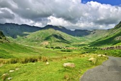 Great Langdale Glacial Valley in the Lake District Wallpaper