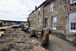 Old Fisherman's Cottages on Mousehole Quayside Wallpaper