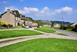 Castle Bolton Village in Wensleydale Wallpaper
