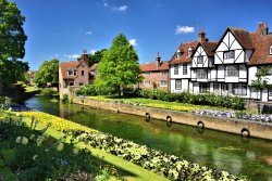 Westgate Gardens and Westgate Grove Across the Great Stour Wallpaper