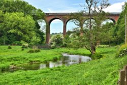 The River Darent and the Railway Viaduct in Eynsford, Kent Wallpaper
