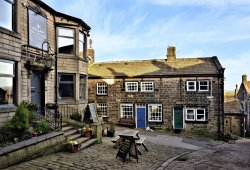 The Cross Inn and Northgate View in Heptonstall Wallpaper