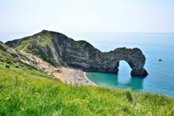 Enjoying the View of Durdle Door Wallpaper