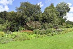 Clandon House Estate Wallpaper