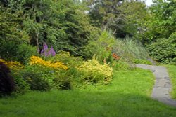 Borde Hill Garden Wallpaper