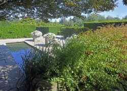 Penshurst Place Gardens Wallpaper