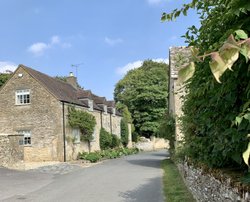 Cotswold Village Duntisbourne Abbots. Wallpaper