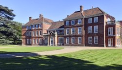 Lullingstone Castle Wallpaper