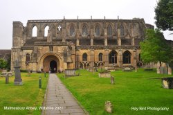 Malmesbury Abbey, Wiltshire 2021 Wallpaper
