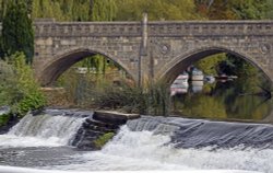 Bathampton Toll Bridge and Weir Wallpaper