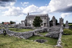 Binham Parish Church and Priory Ruins Wallpaper