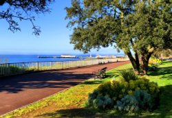 Clacton sea front, the pier. Wallpaper