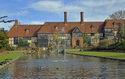 RHS Garden at Wisley Wallpaper