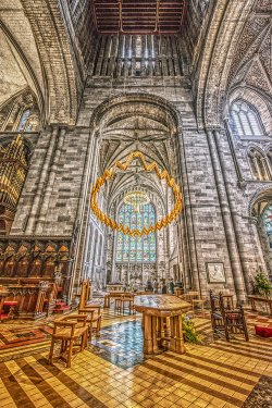 Cathedral Church of St Mary and St Ethelbert, Hereford: the transept looking, south