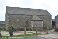 Stone Barn, Widleys Farm, Sherston, Wiltshire 2017 Wallpaper
