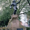Richard III Statue in Castle Gardens in Leicester - June 2005