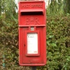An Elizabeth II postbox in Barnby Moor, Nottinghamshire