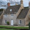 Cottage by River Thames