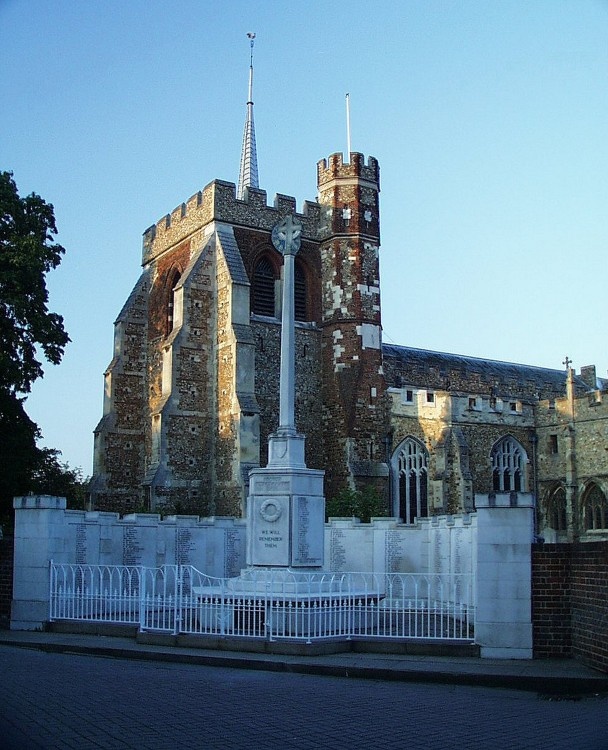 St Marys Church and Memorial, Hitchin, Hertfordshire