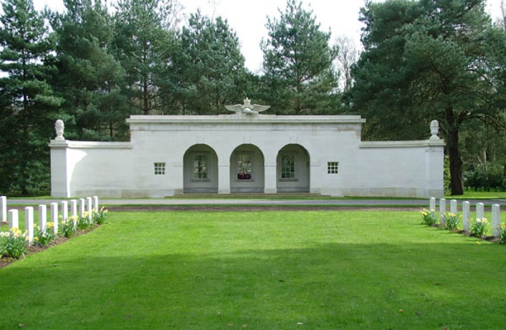 Brookwood Cemetery RAF Memorial