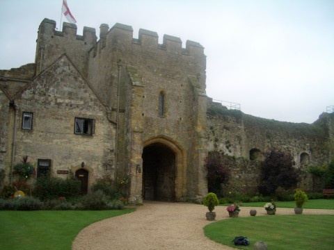 Circle drive entrance, Amberley Castle