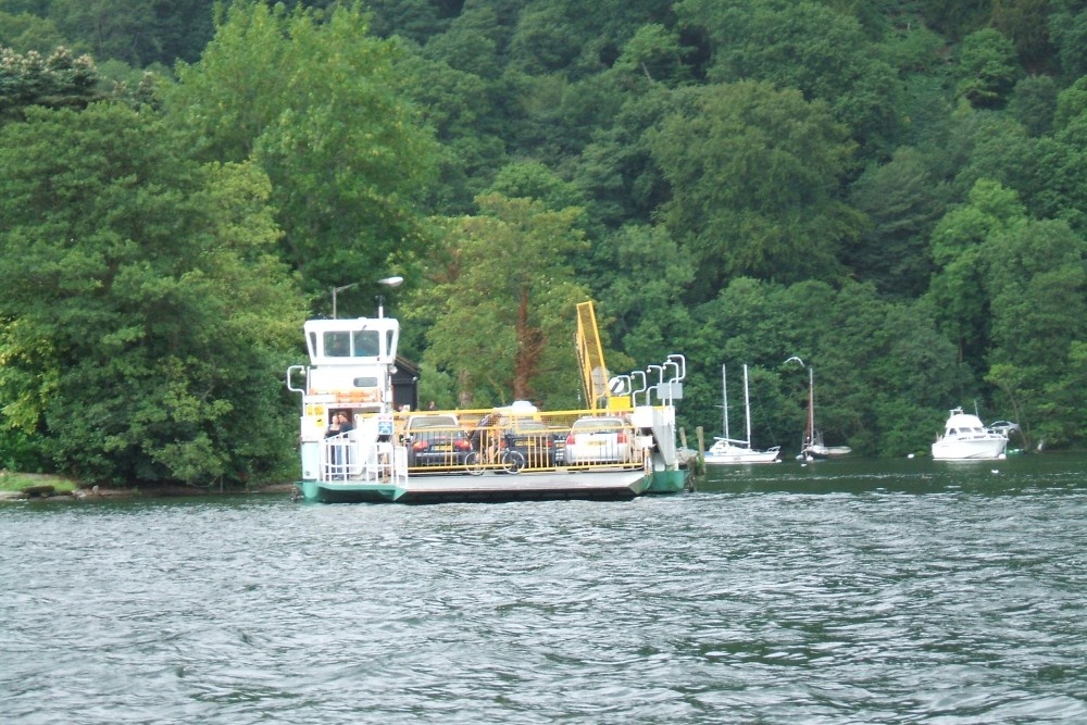 Lake Windermere, Car Ferry (chain pulled) - Lake District, Cumbria