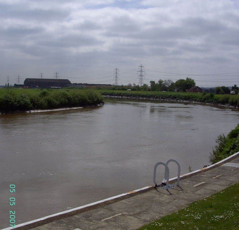 The River Trent on its way to Gainsborough, West Stockworth, Nottinghamshire