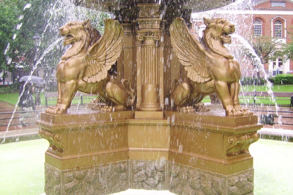 Lion Fountain, Town Hall Square