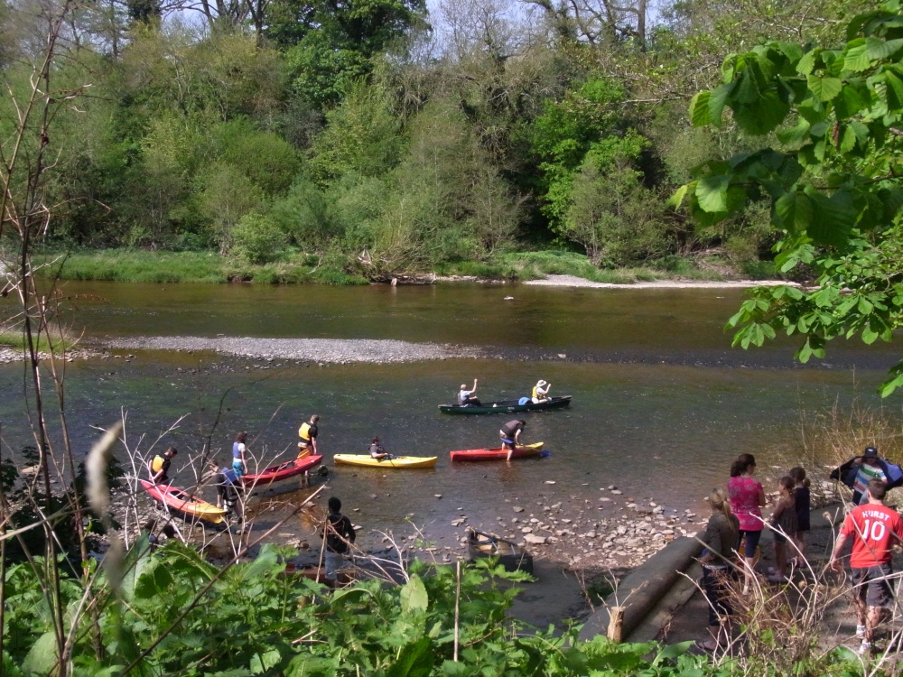 Canoeists