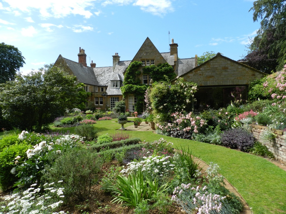 Pictures of Coton Manor Wildlife Garden