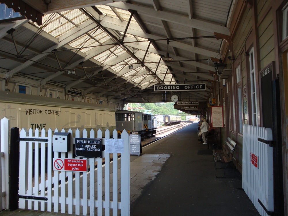 Dartmouth Rail Station