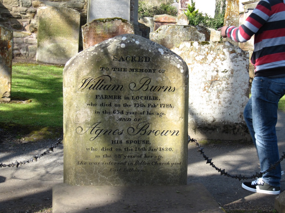 The grave of poet Robert Burns' father in Alloway