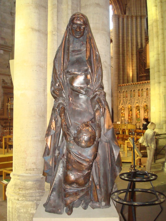 The Cathedral, statue of the Virgin Mary and Jesus