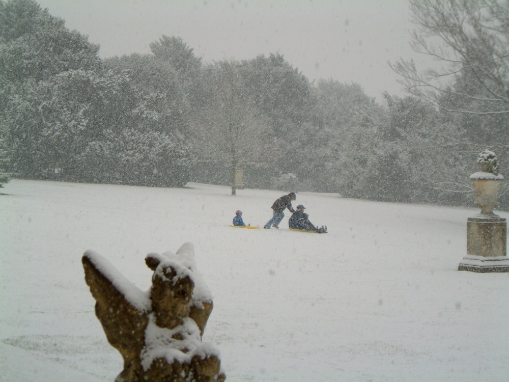Polesden Lacey - family enjoying the snow.