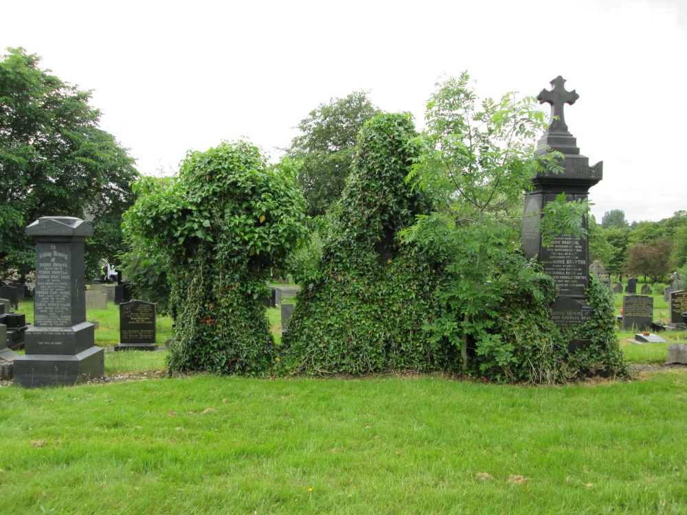 Neglect (Hindley Cemetery)