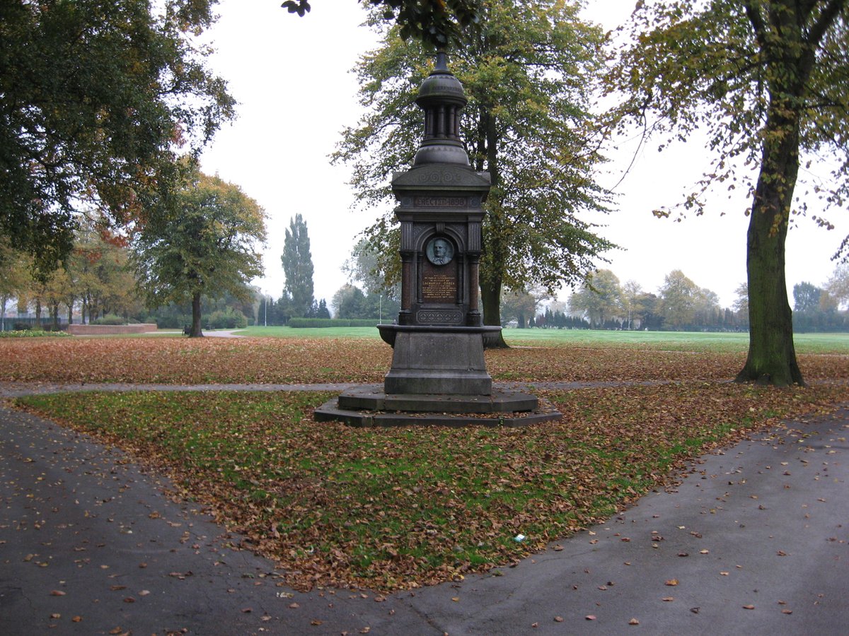 First World War Memorial, Hucknall, Nottinghamshire