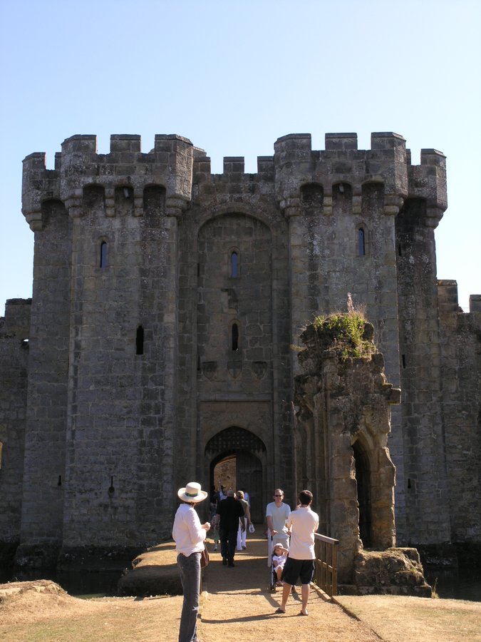 The Gatehouse, Bodiam - with ruins of Barbican in the foreground