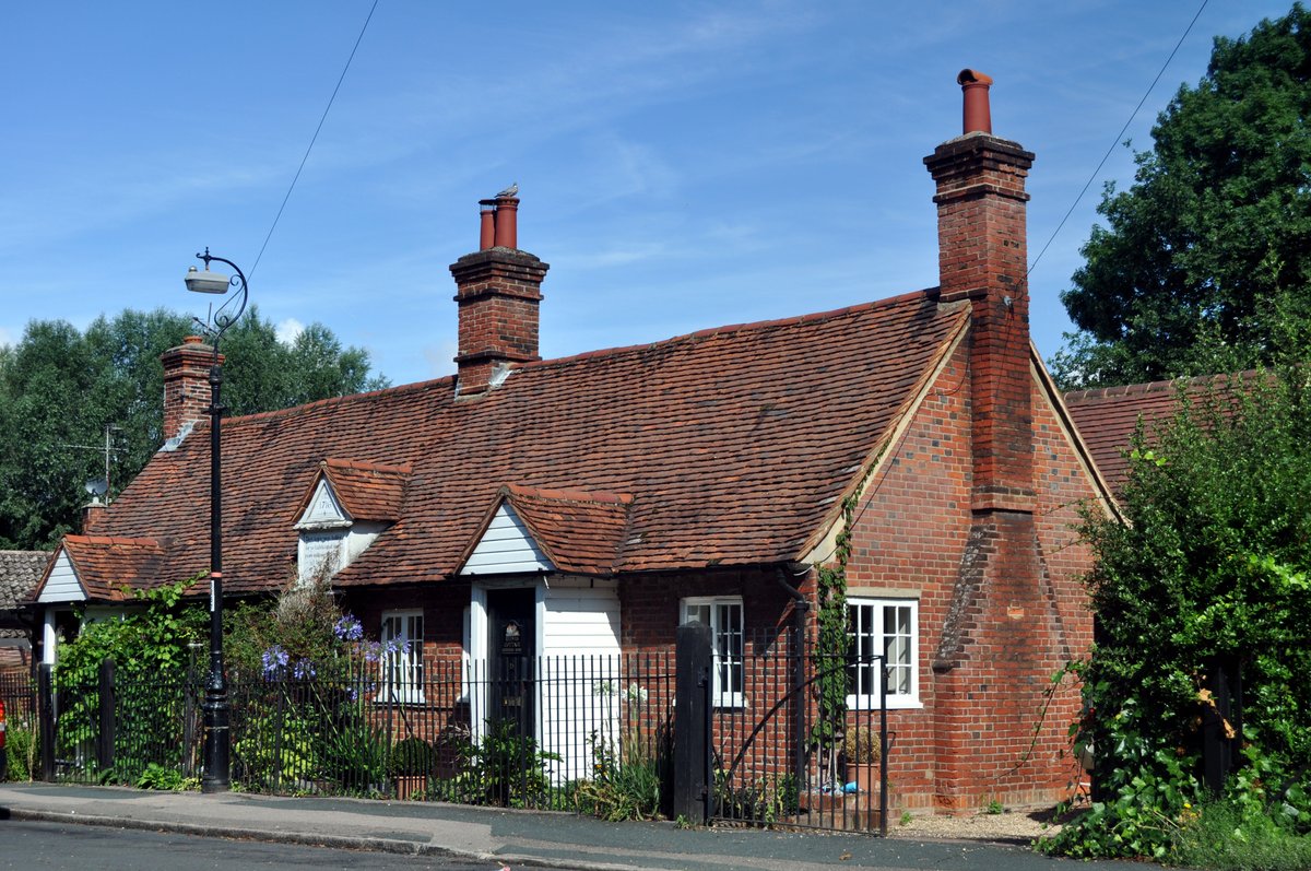 Reeves Cottage, Sheering Road