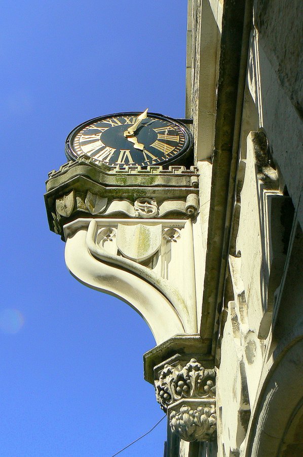 The High Street Clock!