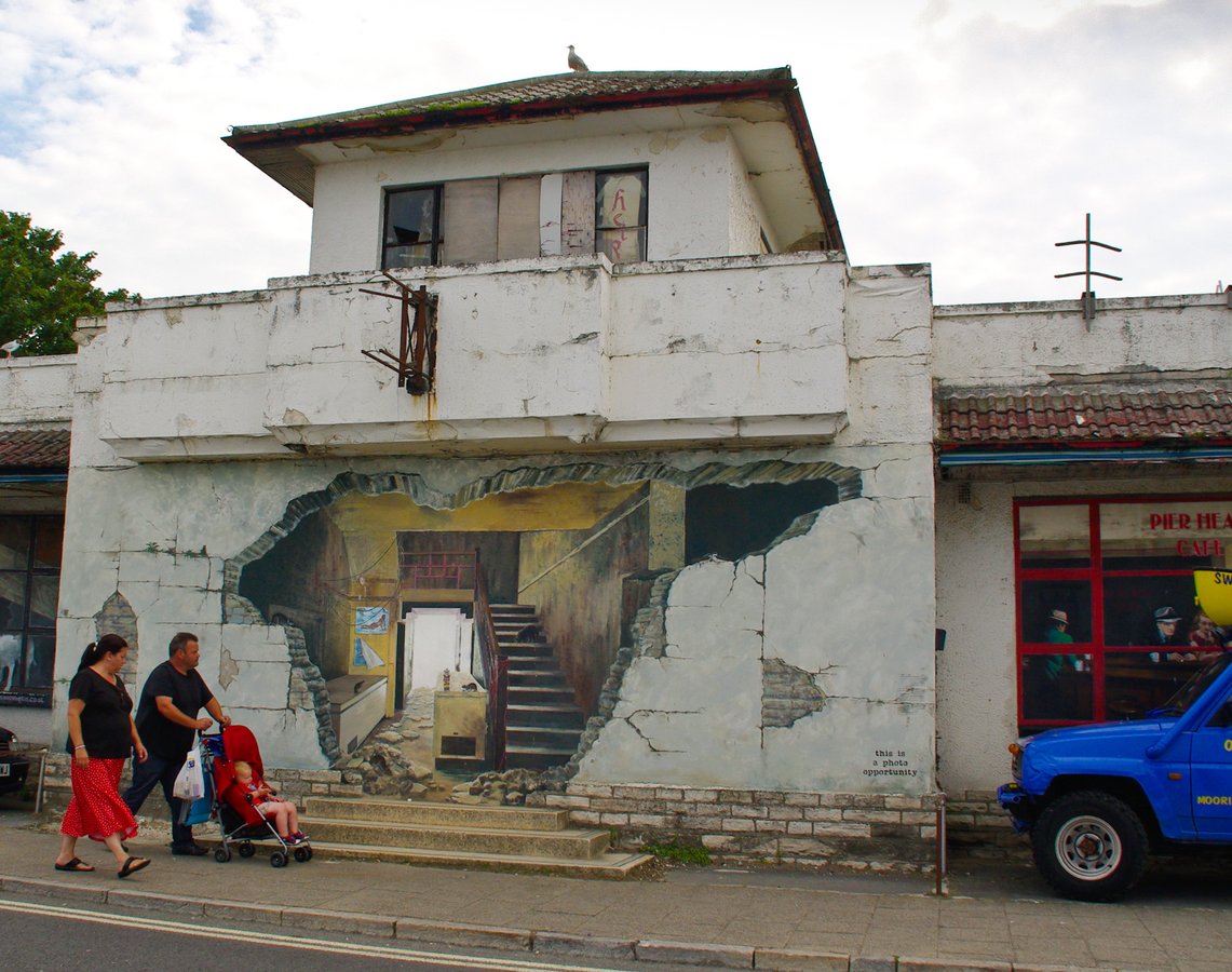 Mural on derelict building Swanage