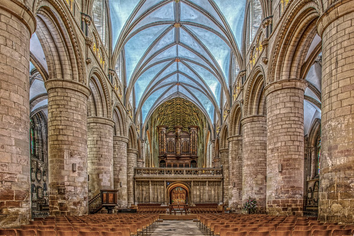 Cathedral Church of St Peter and the Holy and Indivisible Trinity, Gloucester: the nave