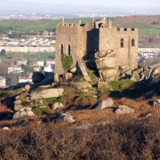 Photo of Carn Brae Castle