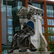 Queen Victoria, Manchester Picadilly