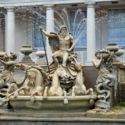 Neptune Fountain, Cheltenham