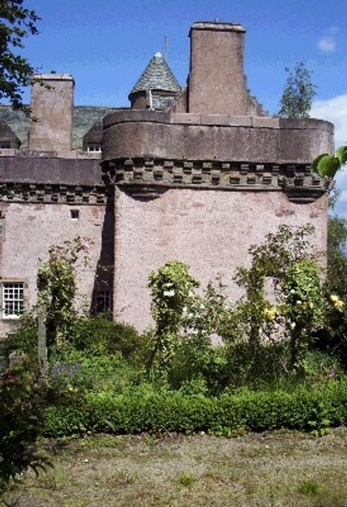 Bed and Breakfast accommodation in castle