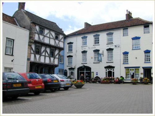 axbridge village square 03