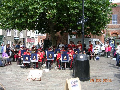 The  High Street Street Saturday Afternoon
