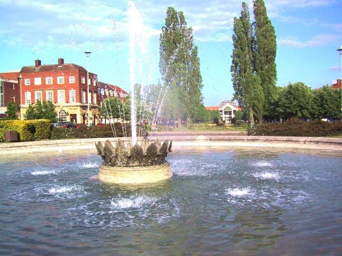 The fountain, Parkway, Welwyn Garden City