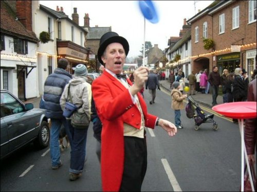 Christmas Shopping in Cookham High Street