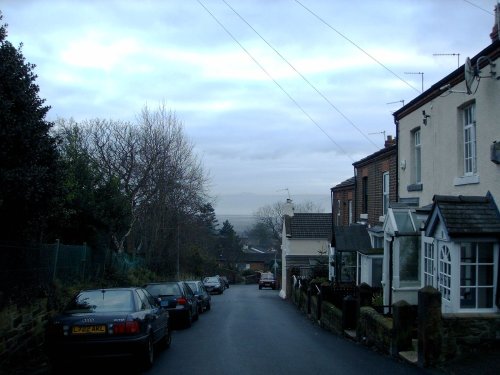 An image taken at School Hill Lane, Lower Heswall, looking over toward Wales